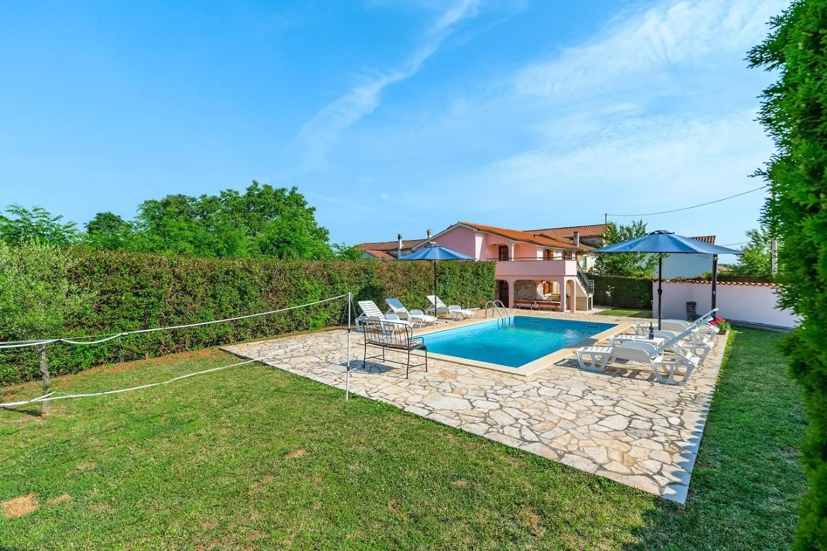 Holiday House Legovich With Private Pool Muntrilj 克罗地亚